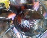 A picture of step 5 of Hara lehsan(memoni dish).