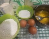 Foto langkah ke 1 dari resep Martabak Mini Merah Putih.