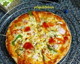 चीज़ पिज़्ज़ा इन माइक्रोवेव (Cheese pizza in microwave recipe in Hindi) रेसिपी चरण 3 फोटो