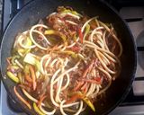 Foto del paso 4 de la receta: Bucattini con hongos y tomates secos, salteado c/vegetales