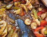 Foto del paso 7 de la receta: Espagueti con verduras, pollo y gambas al teriyaki