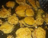 A picture of step 2 of Golden mix bhajias.