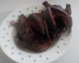 Foto del paso 1 de la receta: Caldo de palomas torcaces