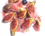 Foto del paso 2 de la receta: Jamón serrano con brevas salteadas