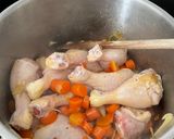 Foto del paso 2 de la receta Muslitos de pollo en salsa de zanahoria