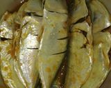 Foto langkah ke 1 dari resep Ikan kembung goreng.