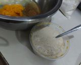 Foto langkah ke 3 dari resep Anabolic Pumpkin Sweet Cheese Raisin Buns |High Protein, Low Calorie, Sugar Free.