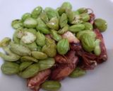Foto langkah ke 5 dari resep Oseng Cumi Asin Pete.