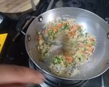 વેજીટેબલ ઉપમા (Vegetable Upma Recipe In Gujarati) રેસીપી સ્ટેપ3ફોટો