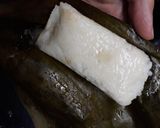 Foto langkah ke 8 dari resep Lontong nasi isi kentang wortel.
