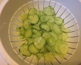 Foto del passaggio 3 della ricetta Marinato di Polpo, Wakame e cetriolo alla giapponese