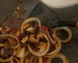 Gambar langkah 4 resipi Ayam Masak Sos Tiram.
