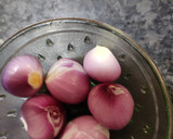 A picture of step 2 of வதக்கி விட்ட வெண்டைக்காய் சாம்பார்(Roasted Bhindi Sambar) (Vendaikkaai sambar recipe in tamil).