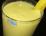 A picture of step 5 of Mango shake.