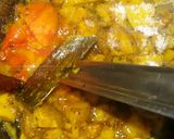 A picture of step 5 of Aloo aur seem ki sabji.