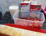 Foto del paso 1 de la receta: Chajá de frutillas arrollado