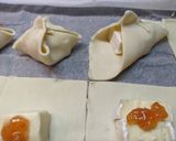 Foto del passaggio 2 della ricetta Fagottini brie e marmellata di arance