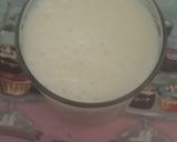 A picture of step 3 of Banana shake.