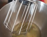 Foto del paso 1 de la receta: Bizcocho de chocolate en baño de vainilla