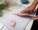 รูปขั้นตอนการทำที่ 1 ของ สลัดม้วนอกไก่ย่าง