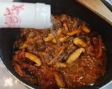 Foto del paso 4 de la receta Fideuá de presa ibérica, chorizo y shiitake