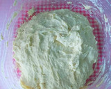 Foto del paso 5 de la receta: Roscones tiernos de leche, mantequilla y pepitas de chocolate