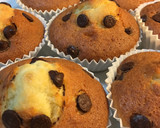Foto del paso 7 de la receta: Magdalenas con pepitas de chocolate