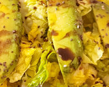 Foto del paso 3 de la receta: Ensalada con rulo de cabra, aguacate, mandarina y semillas