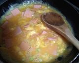 Foto del paso 6 de la receta: Huevos revueltos/batidos con mortadela