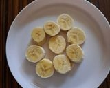 Foto langkah ke 2 dari resep Banana Cheese Milo.