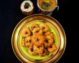 A picture of step 4 of Medu Vada.