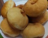 Foto langkah ke 5 dari resep Donat tanpa kentang,no mixer tapi tetap lembut,takaran sendok.