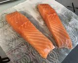 Une image de l'étape 6 de Pavés de saumon sauvage crème de fanes de radis, ail et curry.