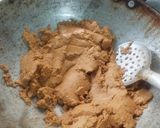 A picture of step 3 of Besan laddoo.