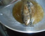 Foto langkah ke 2 dari resep Ikan kembung tumis simple.