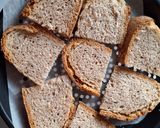 Foto del passaggio 2 della ricetta Pizzette dell'asilo con pane rustico