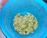Foto langkah ke 5 dari resep Acar Mentimun Cabai Bawang.