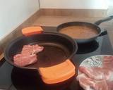 Foto del paso 1 de la receta: Filetes de cerdo en salsa