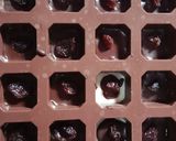 Foto langkah ke 4 dari resep Coklat Huruf isi Kismis (ide bakulan).