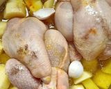 Une image de l'étape 3 de Poulet et pomme de terre au four 😋❤️.