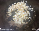 Foto del paso 3 de la receta: Arroz cremoso de sepia y langostinos