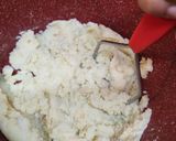 A picture of step 2 of Mashed Potatoes.
