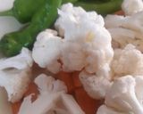 A picture of step 1 of Cauliflower fry.