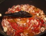 Foto del paso 5 de la receta Espaguetis negros con calamares troceados
