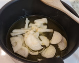Foto del paso 2 de la receta: Medallón de ternera en salsa de puerros y zanahorias
