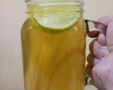 Foto langkah ke 5 dari resep Lemongrass Tea with Honey & Lime (Teh Sereh dgn Madu & Jeruk Nipis).