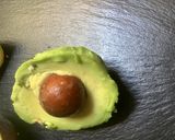 A picture of step 6 of Easy Guacamole.