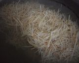 A picture of step 2 of Boiled Sewiyan.