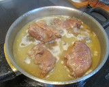 Foto del paso 2 de la receta: Carrilleras de cerdo con Pasas y ciruelas a la mistela