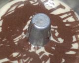 A picture of step 9 of Marble cake with chocolate sauce.